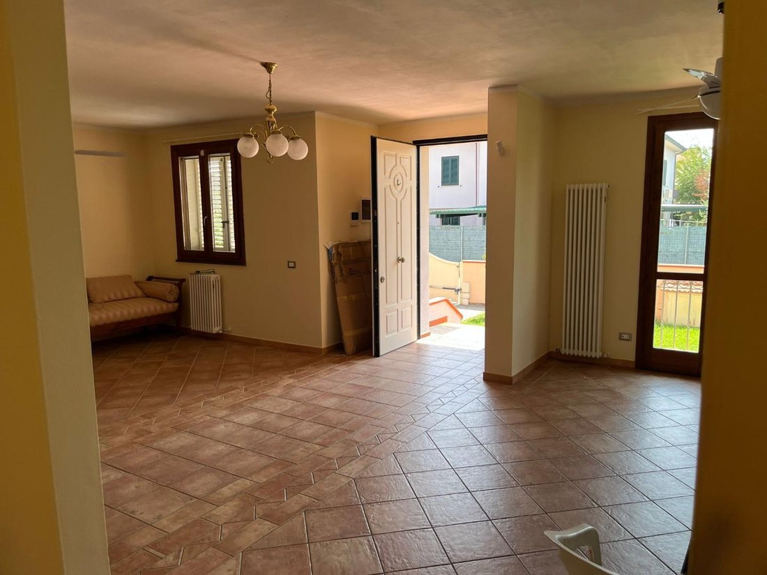 Villa in Ghezzano-Colignola Mezzana-Campo, Cascina, Tuscany 2 - 17294746