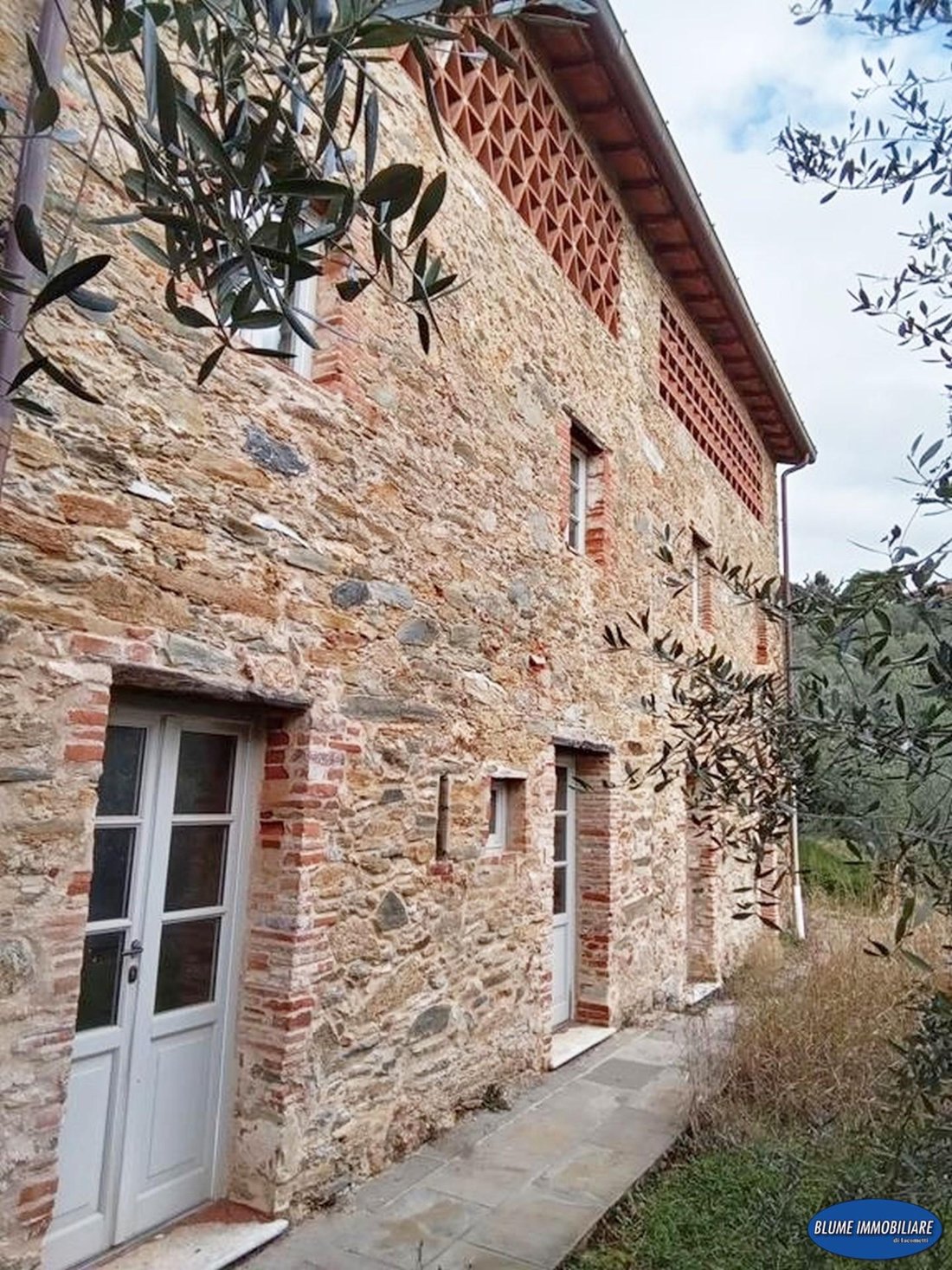 Farm Ranch in Camaiore, Tuscany, Italy 1 - 17294045