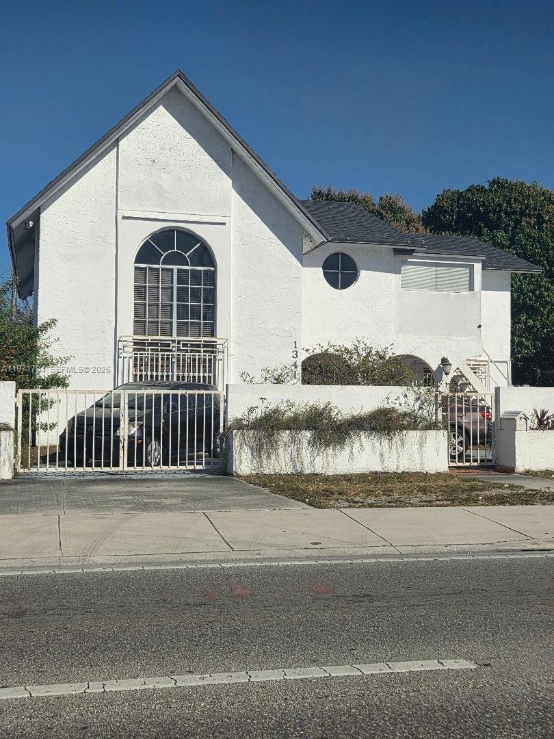 House in Hialeah, Florida, United States 1 - 17296289