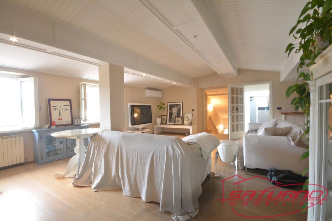 Apartment in Historic Center, Lucca, Tuscany 2 - 17294473