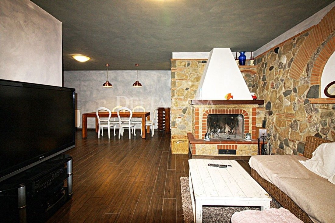 Villa in Capezzano Pianore, Camaiore, Tuscany 2 - 17294816