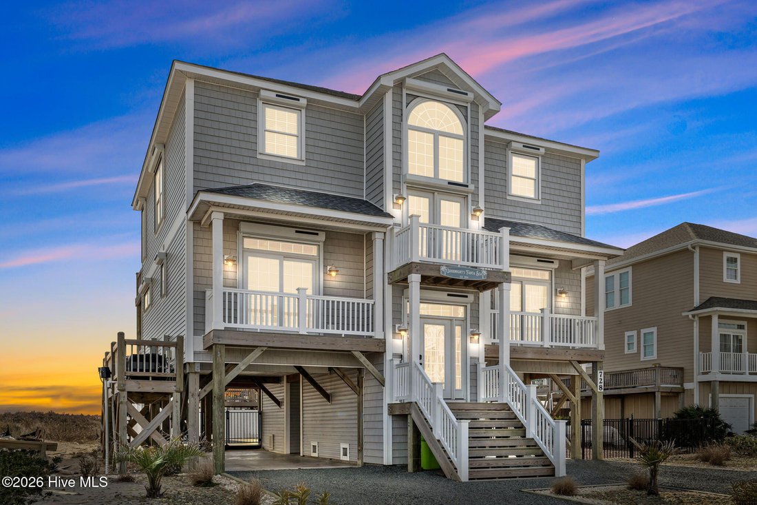 House in North Topsail Beach, North Carolina, United States 1 - 17296718