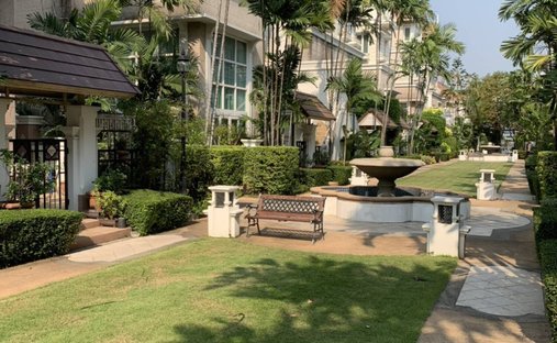 House in Bangkok, Krung Thep Maha Nakhon, Thailand 1