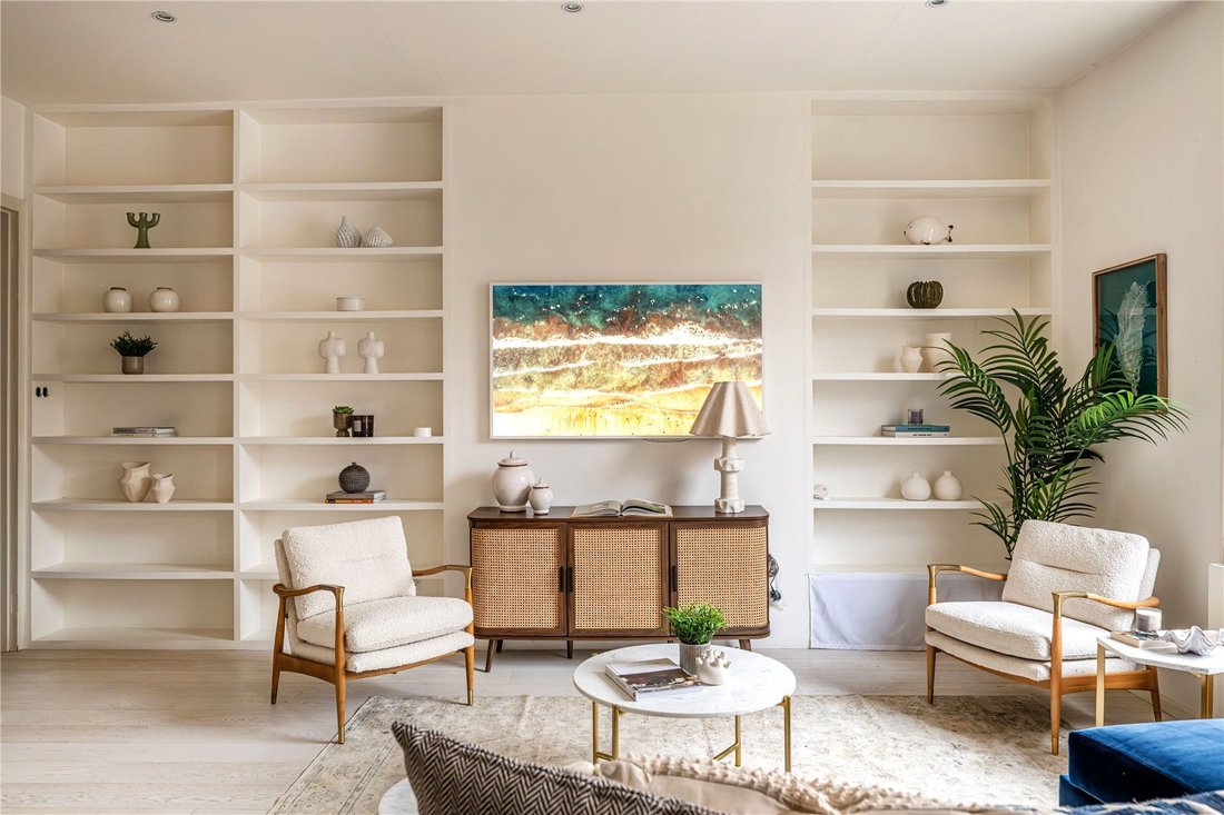 Apartment in Ladbroke Grove, Kensington And Chelsea, England 1 - 17298826