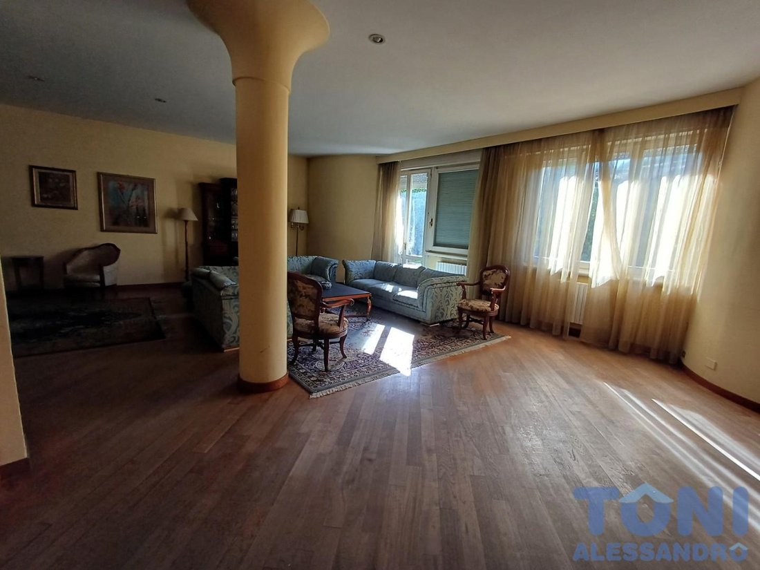 Villa in Near Center, Empoli, Tuscany 3 - 17294612