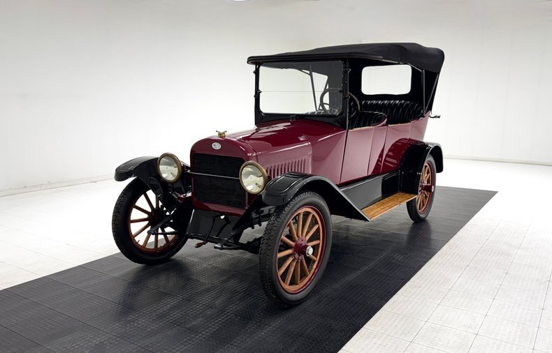 Cabriolet in Morgantown, United States 1 - 13453976