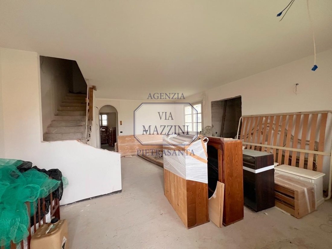 Villa in Seravezza, Tuscany, Italy 2 - 17294685