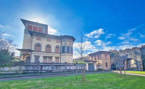Villa in Sant'Antonio, Pisa, Italy 1
