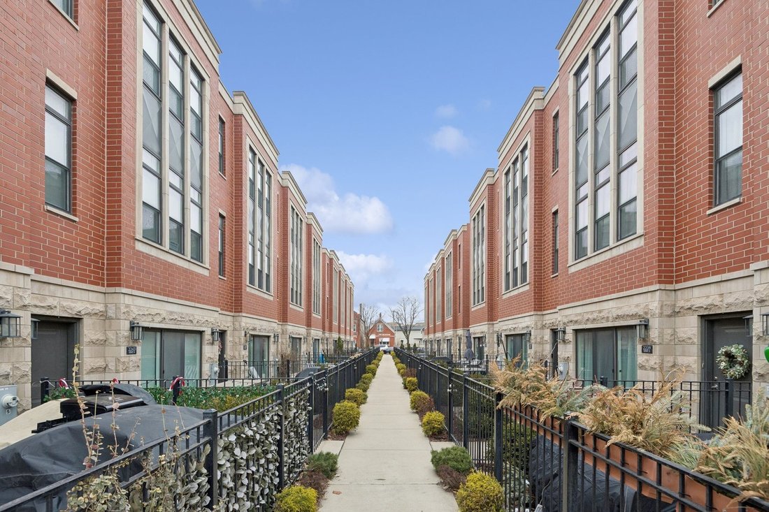 Townhouse in Chicago, Illinois, United States 2 - 17298843