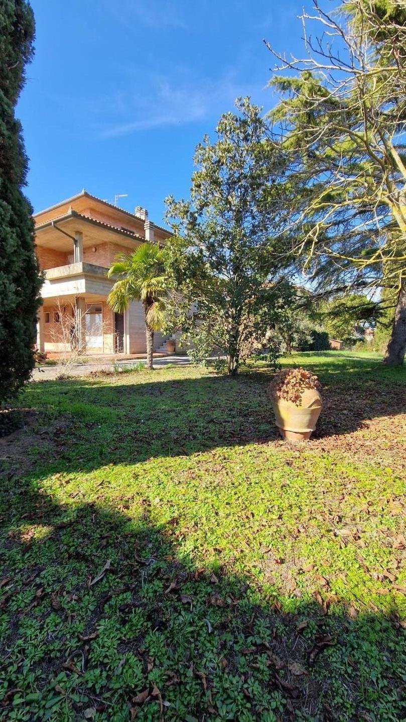 Villa in Colle di Val d'Elsa, Tuscany, Italy 1 - 17294549