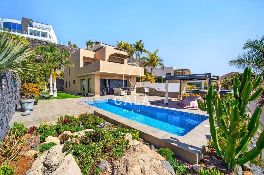 Villa in Salud-La Salle, Santa Cruz De Tenerife, Spain 2 - 17296383