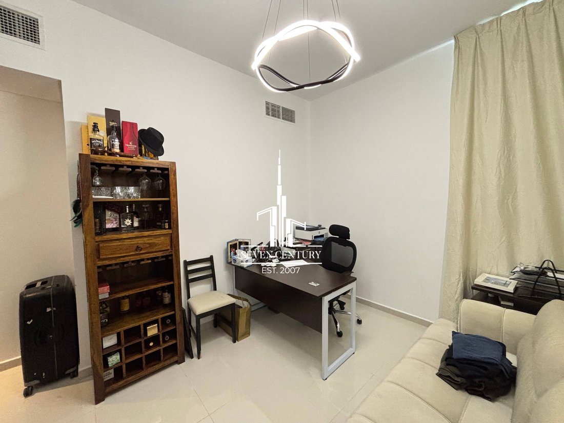 Townhouse in Damac Hills 2, Dubai, United Arab Emirates 3 - 17299598