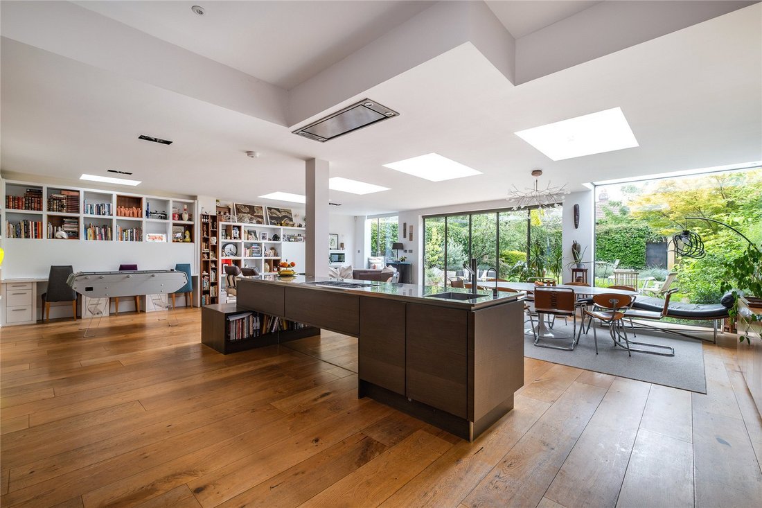 House in Kew, Richmond Upon Thames, England 2 - 17293872