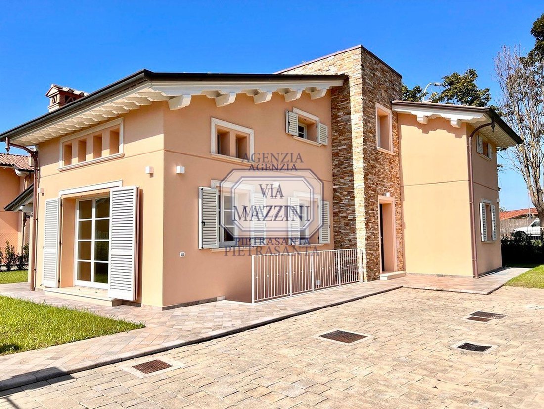 Villa in Pietrasanta, Tuscany, Italy 1 - 17294863