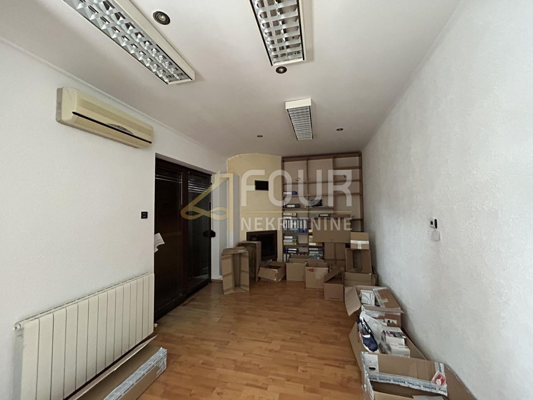 House in Mjesni odbor Zamet, Grad Rijeka, Primorje-Gorski Kotar County 3 - 17297808