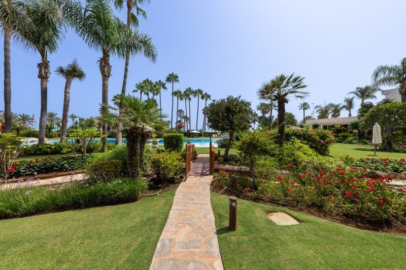 Apartment in Puerto Banus, Marbella, Spain 3 - 17298071