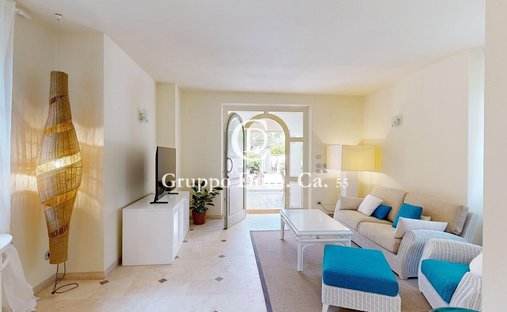 Villa in Vittoria Apuana, Forte dei Marmi, Tuscany 1