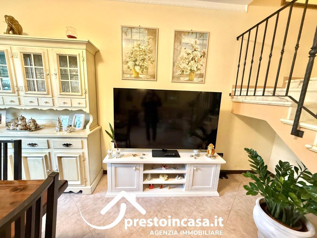 Country House in Vittoria Apuana, Forte dei Marmi, Tuscany 4 - 17294867