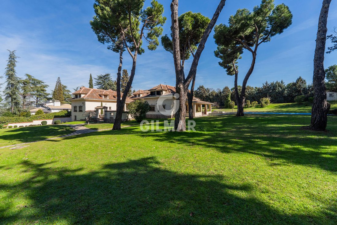 Villa in Somosaguas, Pozuelo de Alarcon, Comunidad de Madrid 3 - 17293133