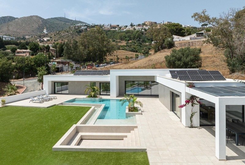 Villa in Arroyo de la Miel, Benalmadena, Andalusia 1 - 17298068