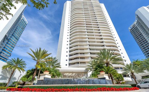 Condo in Golden Beach, Florida, United States 1