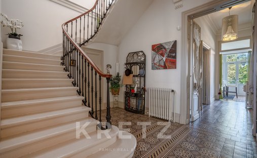 House in Bourg, Pessac, France 1