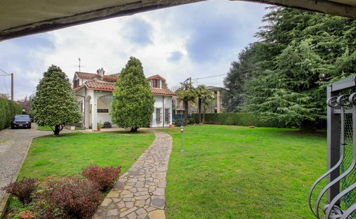 Villa en Treviolo, Lombardía, Italia 1