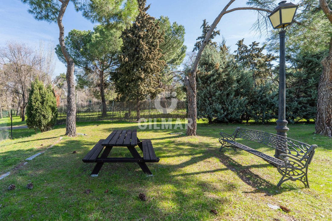 Villa in Somosaguas, Pozuelo de Alarcon, Comunidad de Madrid 4 - 17293133