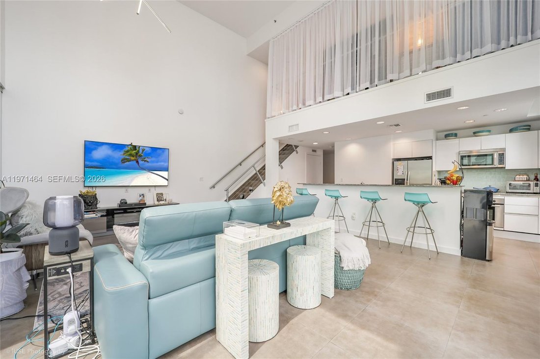 Condo in Miami, Florida, United States 5 - 17296330