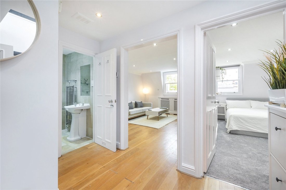 Apartment in Ladbroke Grove, Kensington And Chelsea, England 5 - 17298771