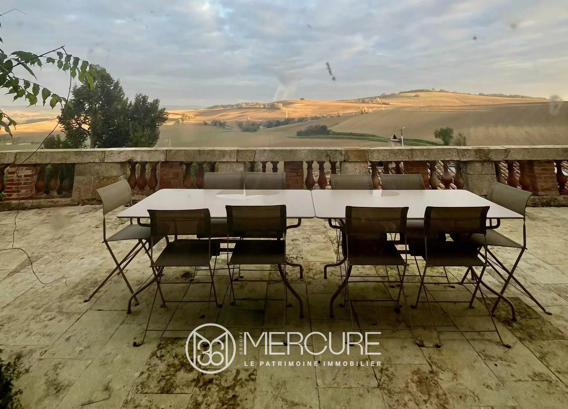 Exceptional Castle Panoramic Views And Historical Heritage