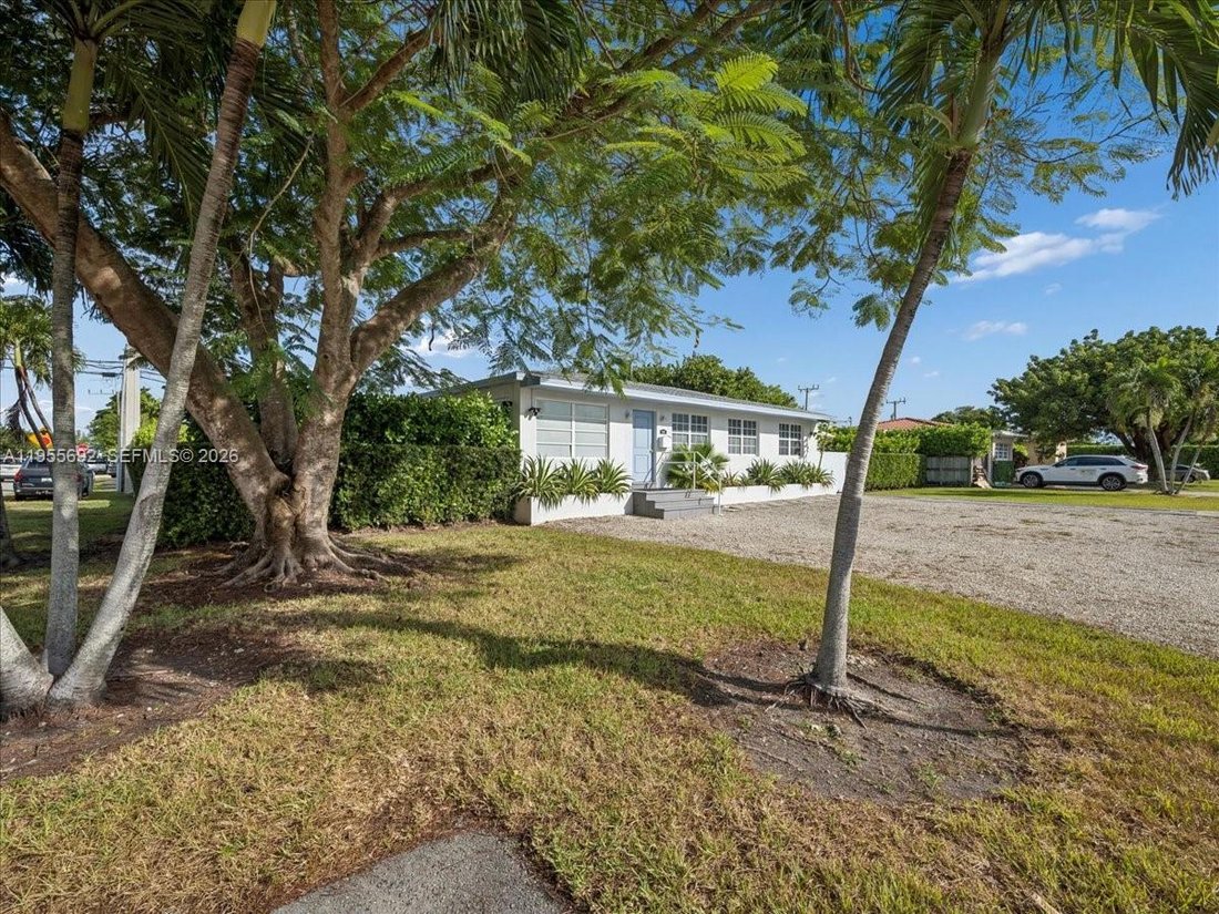 House in Miami, Florida, United States 3 - 17296308