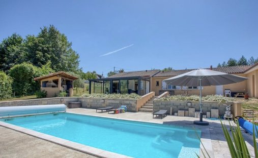 House in Atur, Boulazac Isle Manoire, France 1