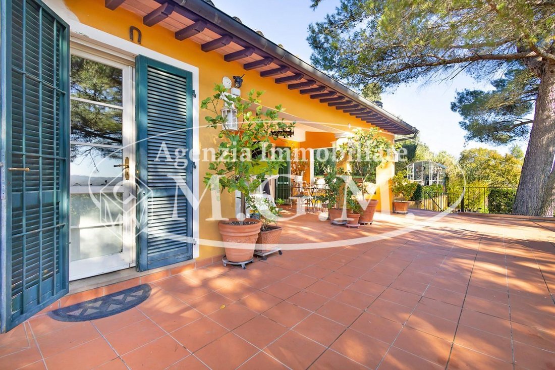 Villa in Montecalvoli, Tuscany, Italy 1 - 17294847