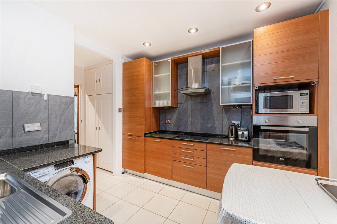 Apartment in Hyde Park, Westminster, England 4 - 17299056