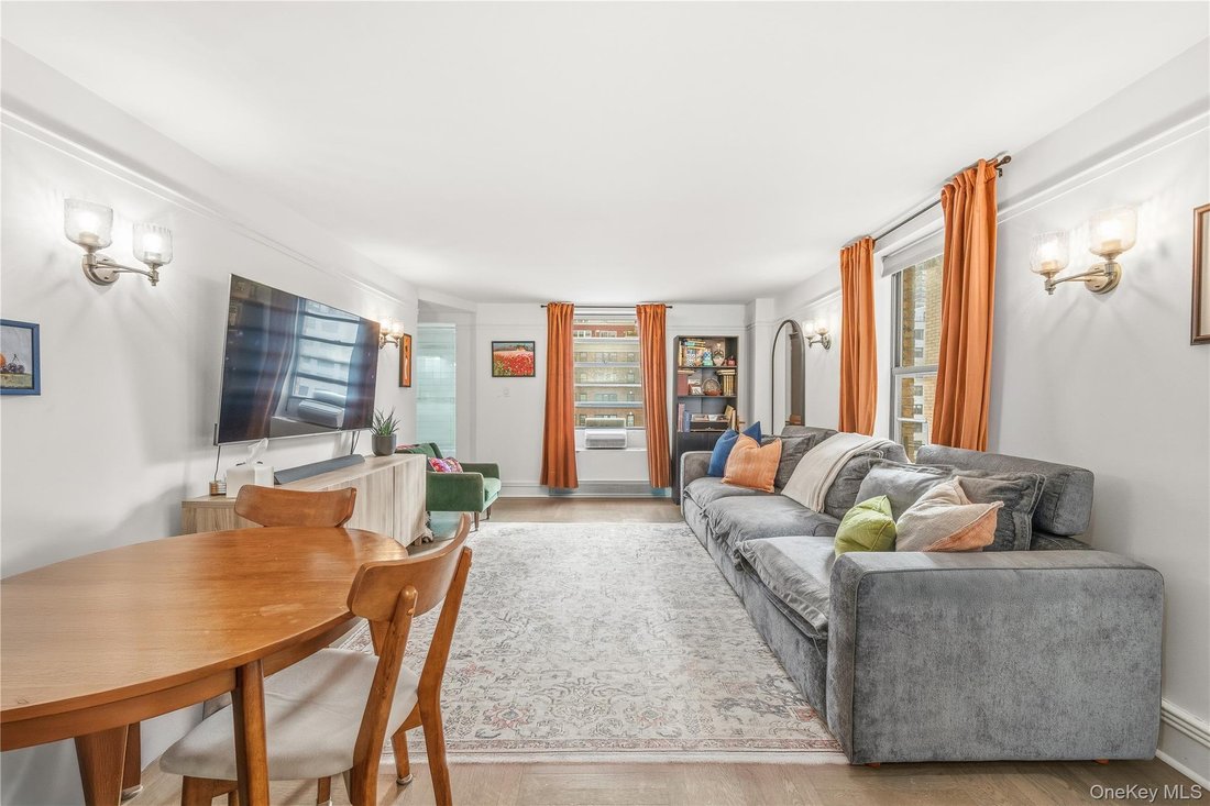 Condo in New York, New York, United States 4 - 17299067