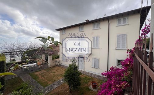 Country House in Capezzano Monte, Tuscany, Italy 1
