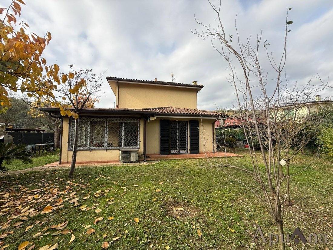 House in Romagnano, Massa, Tuscany 2 - 17294461