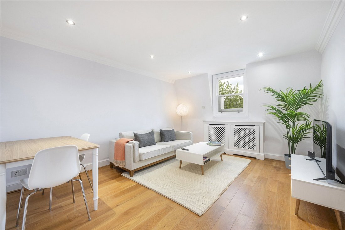 Apartment in Ladbroke Grove, Kensington And Chelsea, England 1 - 17298771