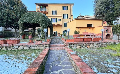 Villa in Chianni, Tuscany, Italy 1