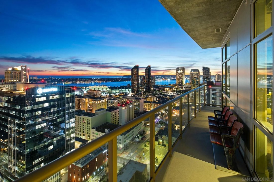 Condo in San Diego, California, United States 3 - 17299429