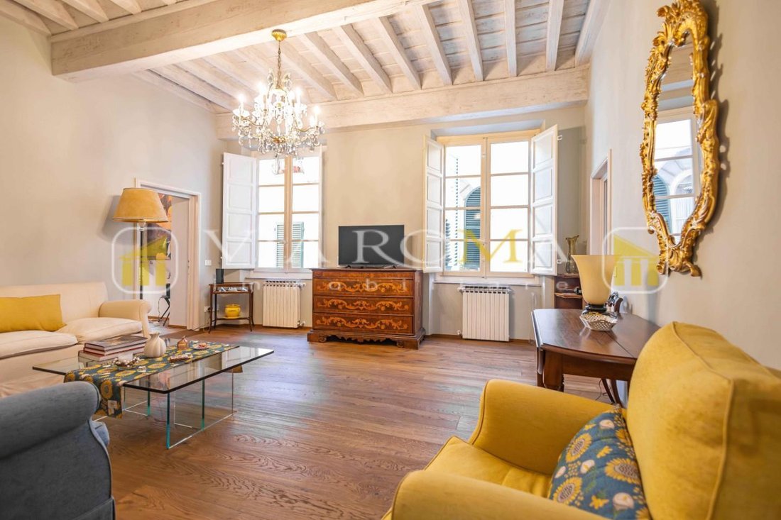 Apartment in Historic Center, Lucca, Tuscany 1 - 17294226