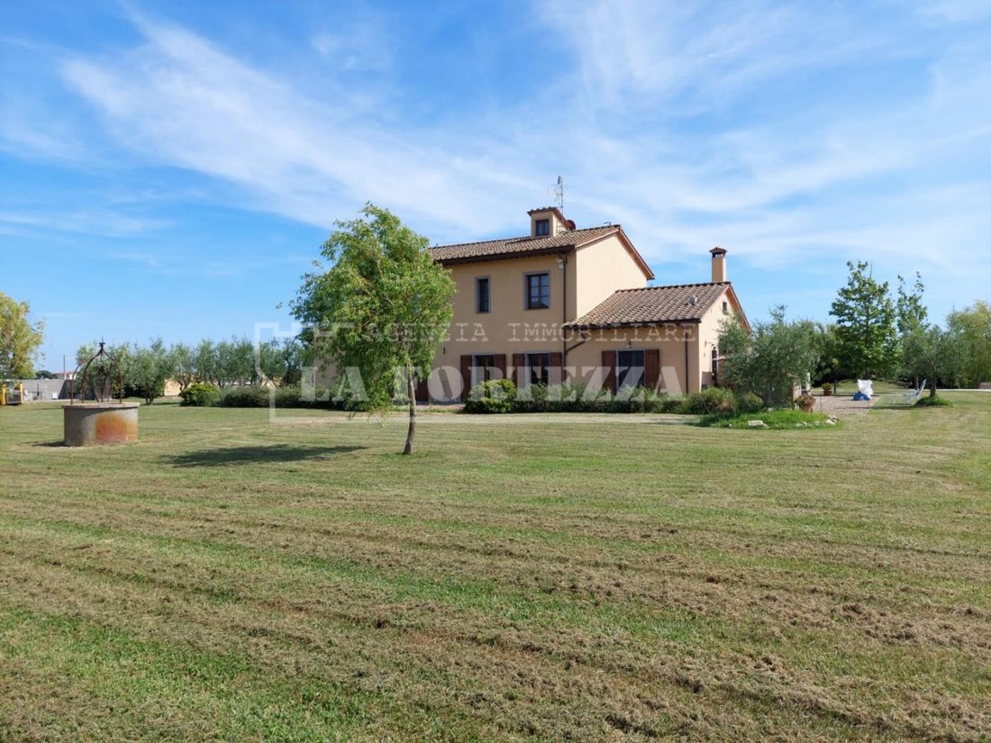 San Frediano a Settimo, Cascina, Tuscany 4 - 17294086