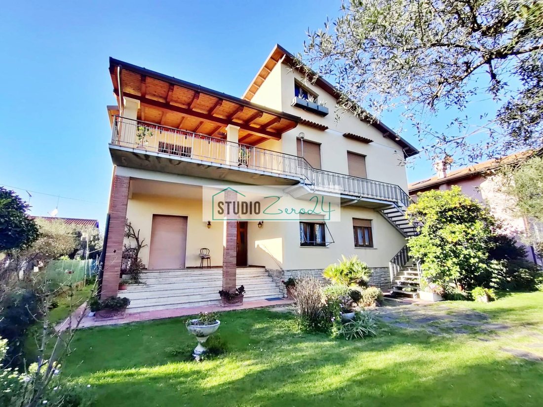 Villa in Seravezza, Tuscany, Italy 1 - 17298343