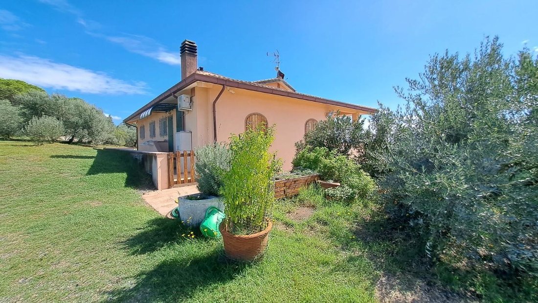 Villa in Rosignano Marittimo, Tuscany, Italy 1 - 17294686