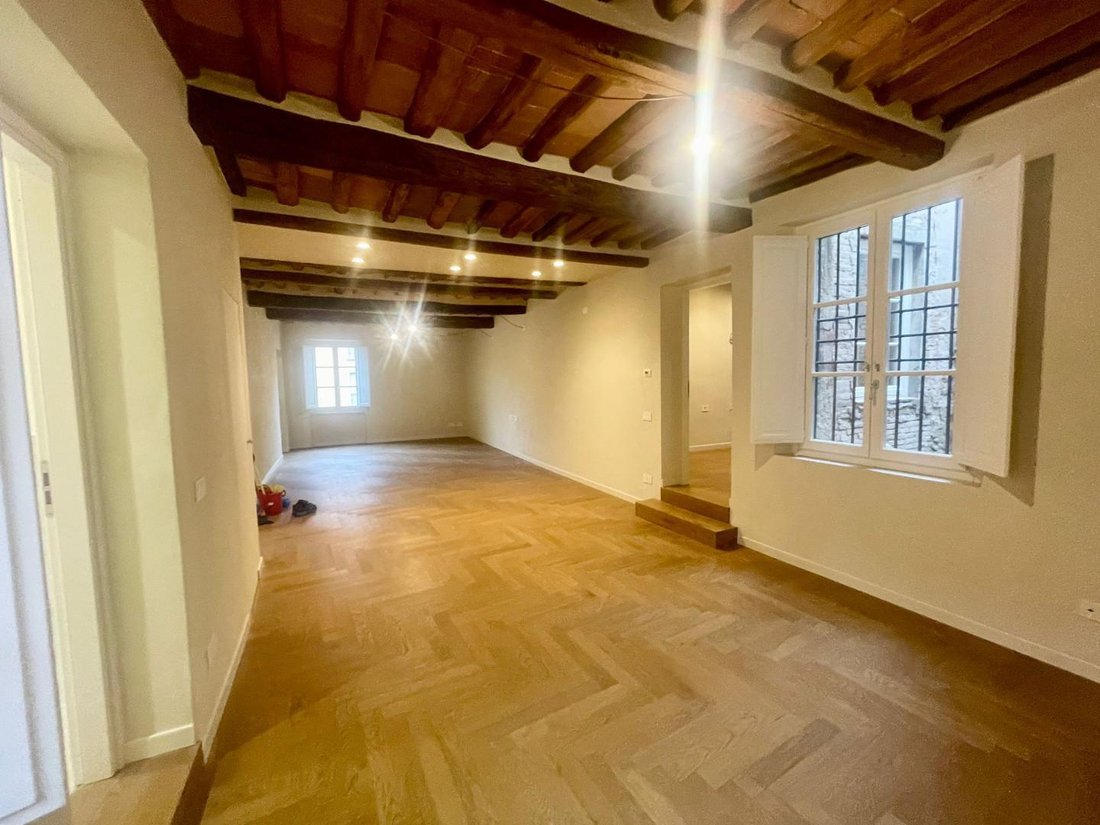 Apartment in Historic Center, Lucca, Tuscany 4 - 17294184