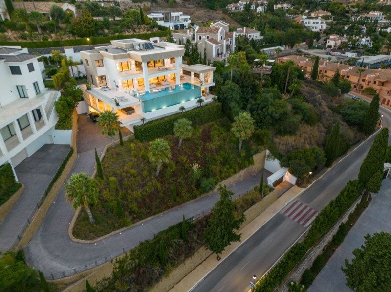 Villa in Estepona, Andalusia, Spain 1 - 17298059
