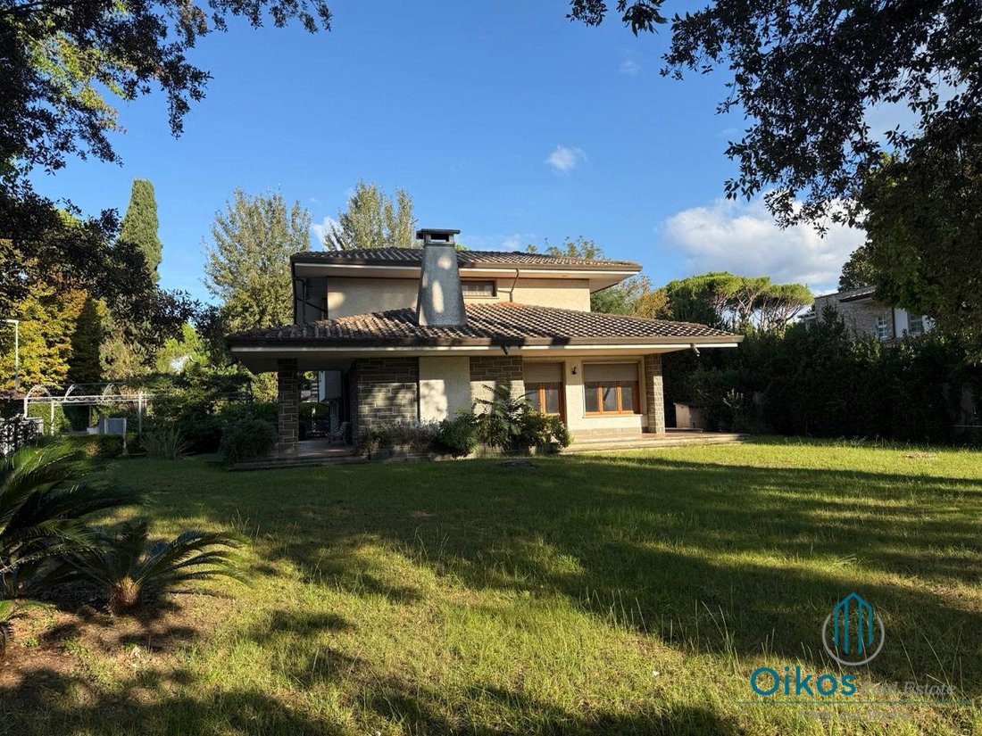 Villa in Center, Forte dei Marmi, Tuscany 3 - 17294672