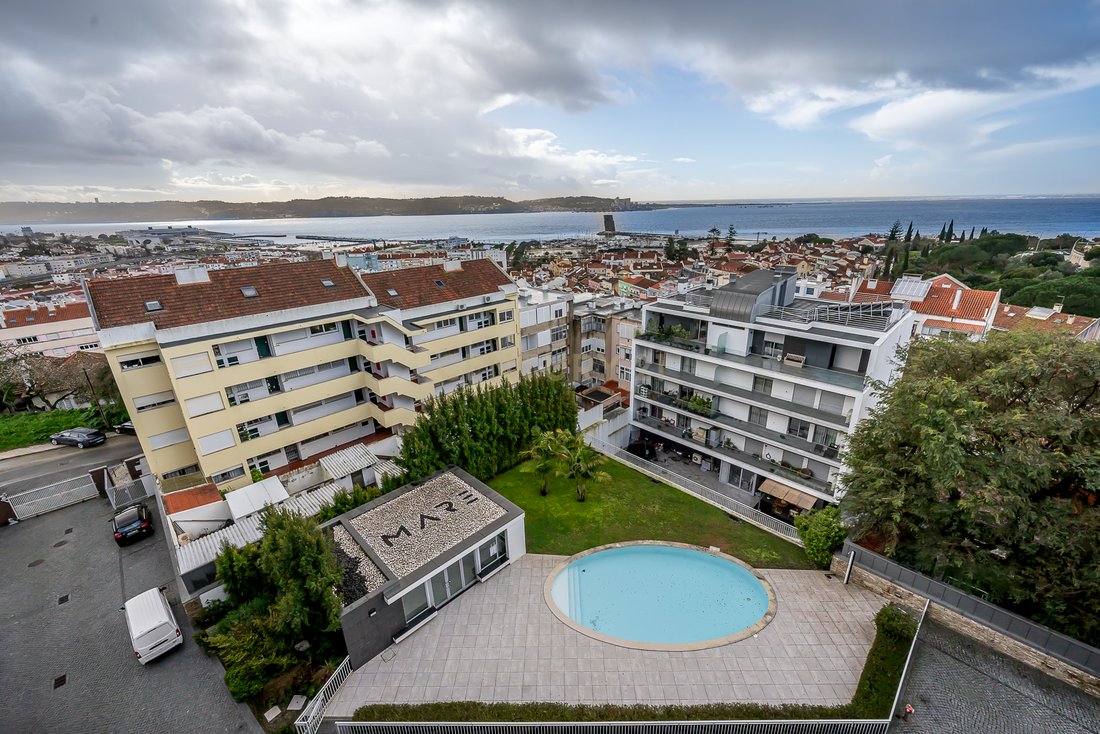 Apartment in Alges, Lisbon, Portugal 1 - 16820046
