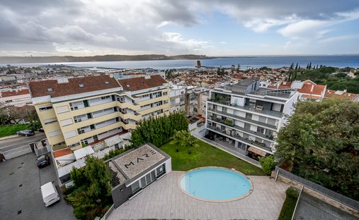 Apartment in Alges, Lisbon, Portugal 1